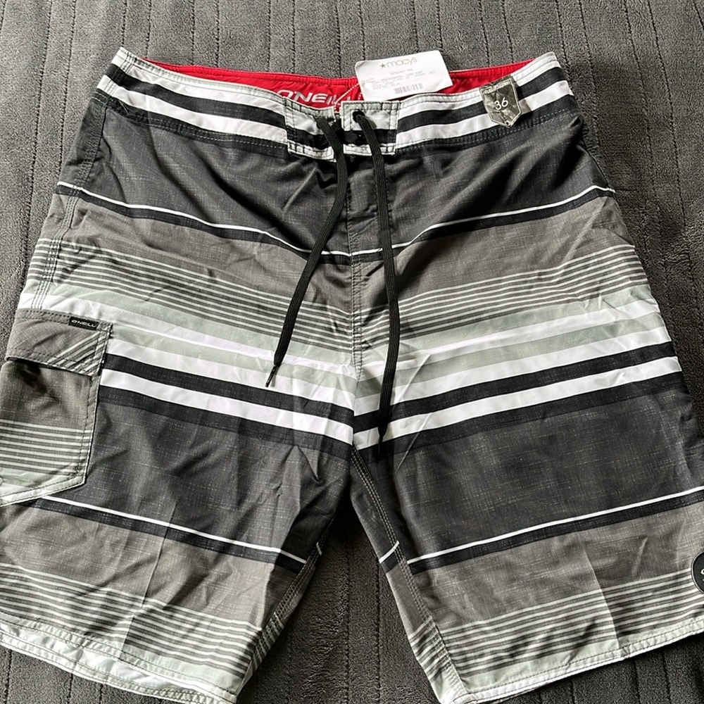Men’s O’Neill Swim Trunks NWT. Size 36.